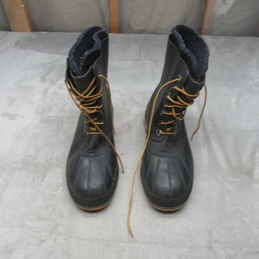 Bata rubber boots